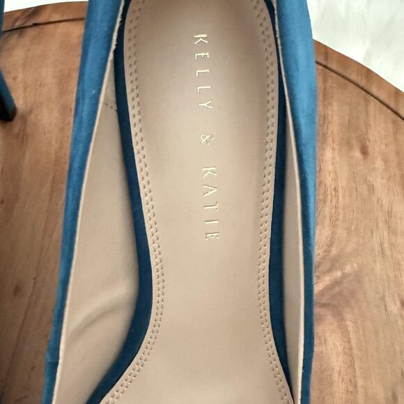 Kelly & Katie Blue Heels - Picture 6 of 16